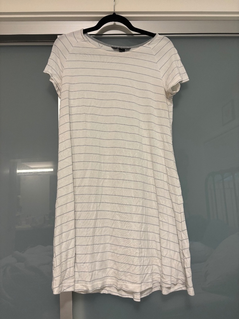 **Free Fly White/Gray Micro-Stripe Bamboo Dockside Breathable Dress — Size M**